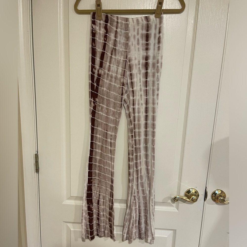 SHEIN brown and white tie dye pants​​​​​​​​